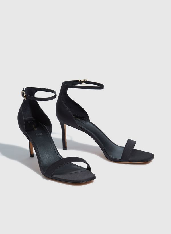 29250898_09_4-SANDALIA-BIA-PRETO