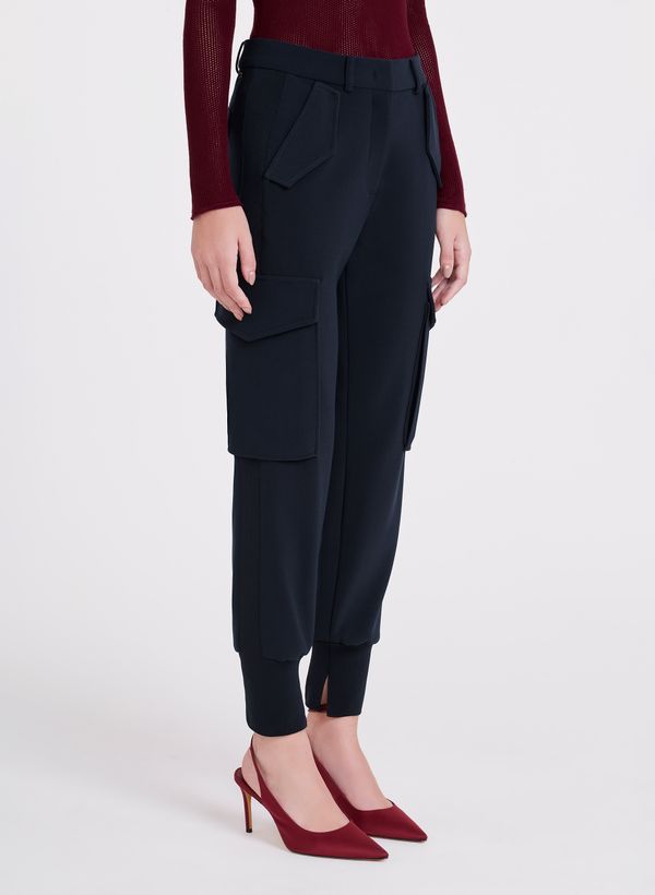 18051021_48_3-CALCA-JESS