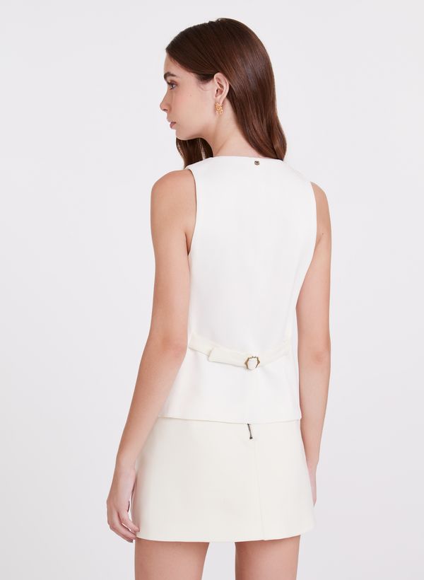 27110492_11_4-COLETE-PIA-OFF