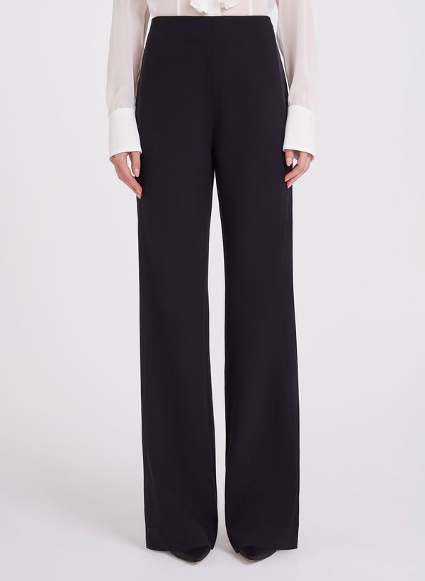 18112871_09_3-CALCA-PIA