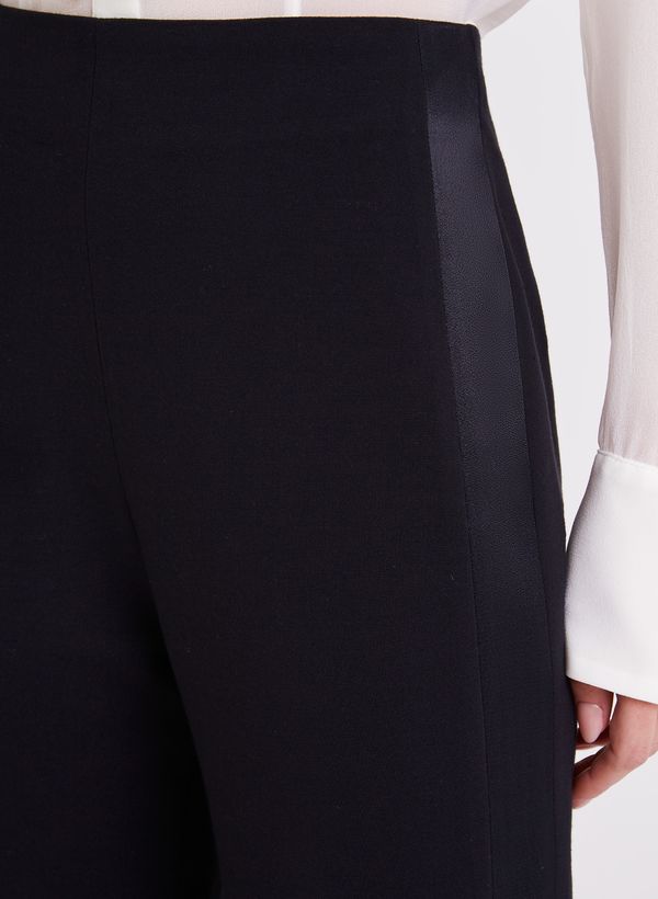 18112871_09_5-CALCA-PIA