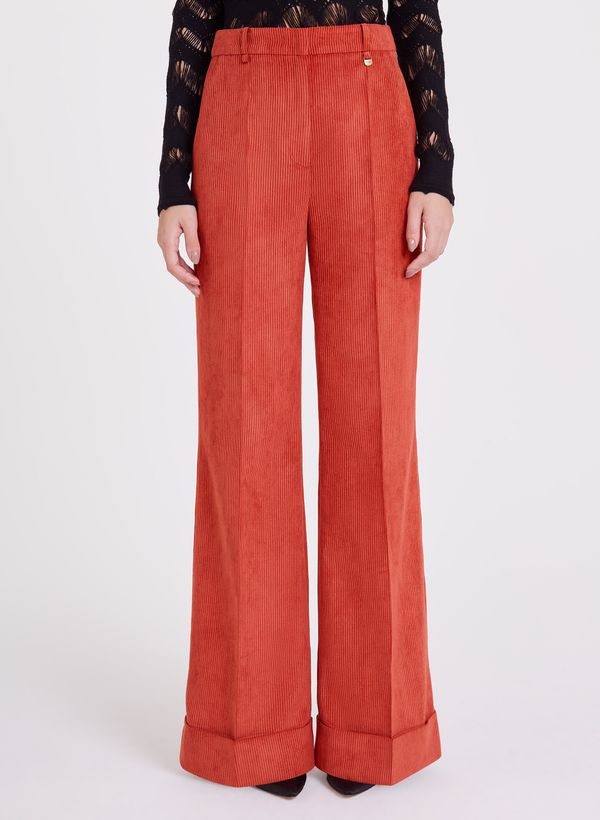 18112884_29_3-CALCA-MAYFAIR-IRIS