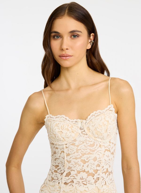 08111443_01_4-TOP-WILLA-MYRA