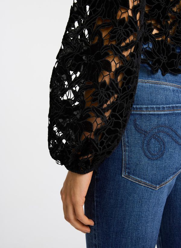 11045066_09_6-BLUSA-GREECE