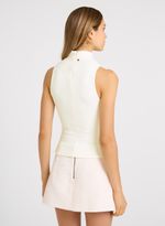 12052386_11_4-REGATA-ELLA