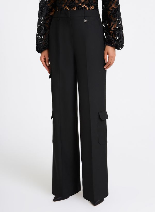 18112904_09_3-CALCA-BIA-TWILL-PRETA