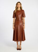 11140057_24_2-BLUSA-MARY-MARROM-COURO