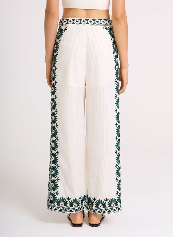 18014499_11_4-CALCA-MARIA