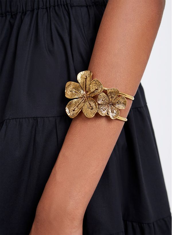 50301723_80_5-CUFF-FLOWER
