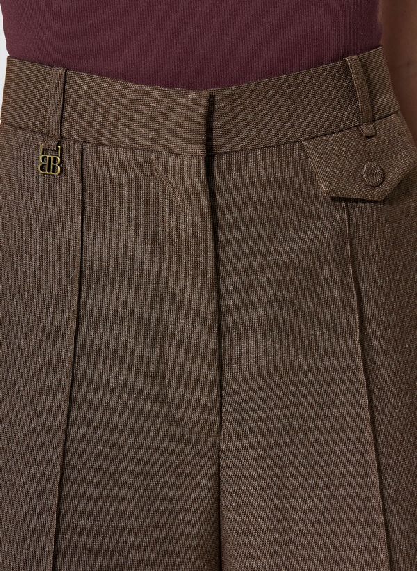 18113041_24_6-CALCA-CHARLOTTE